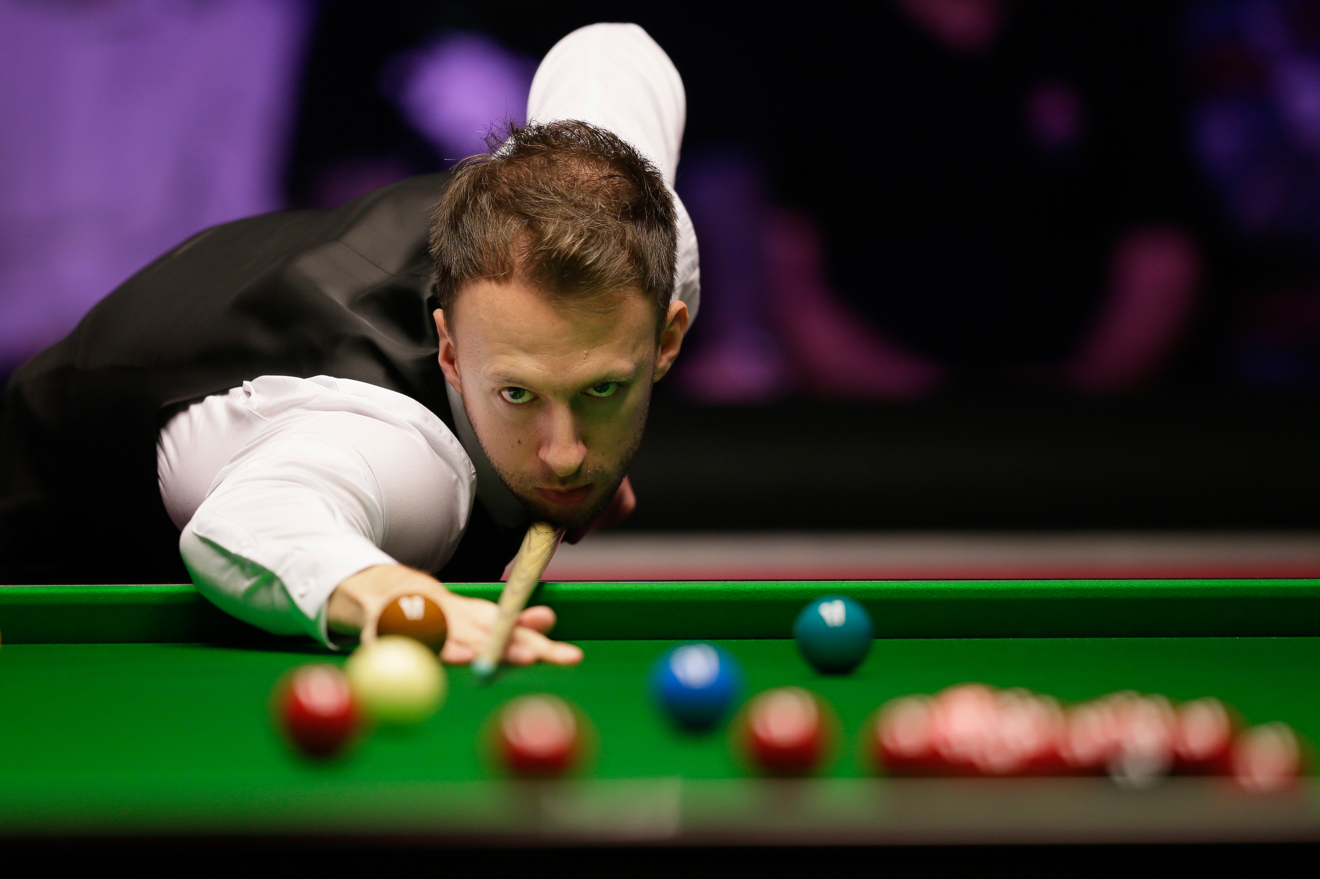 成就了他今 成就了他今